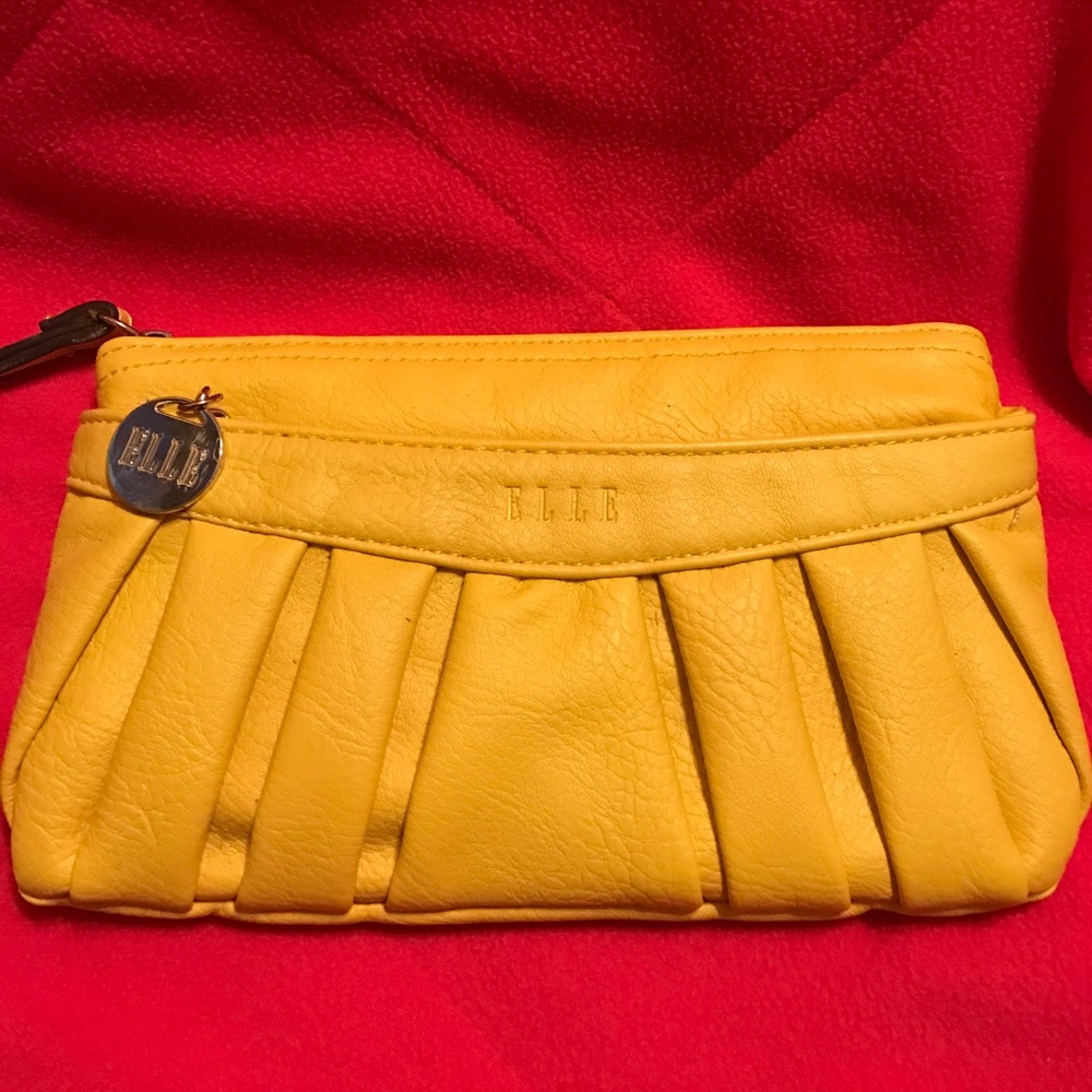 Elle Yellow Clutch