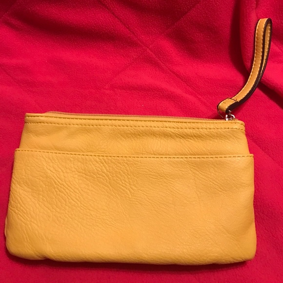 Elle Yellow Clutch - Picture 2 of 8