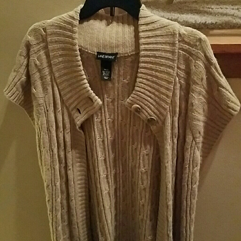 Long vest size 18/20