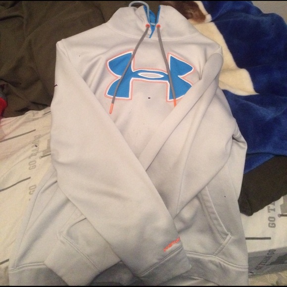 Gray/white Underarmour hoodie - Picture 2 of 4