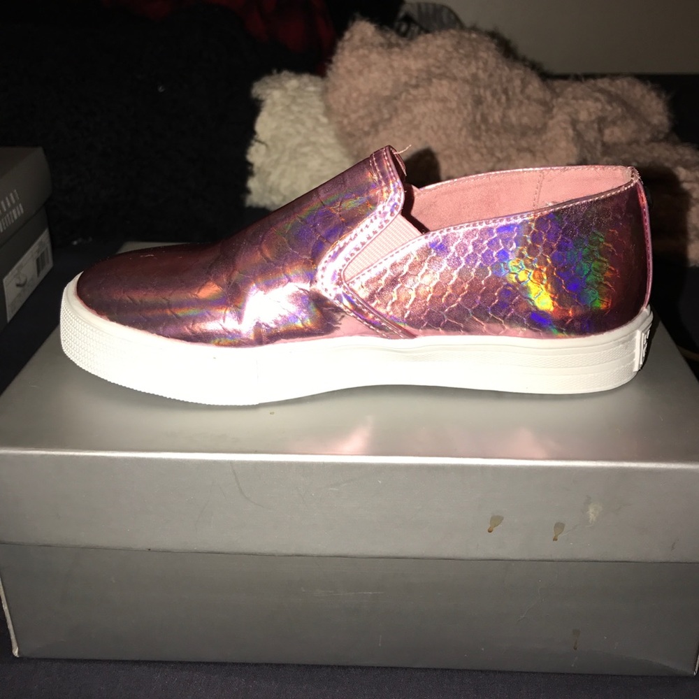 Slip ons
