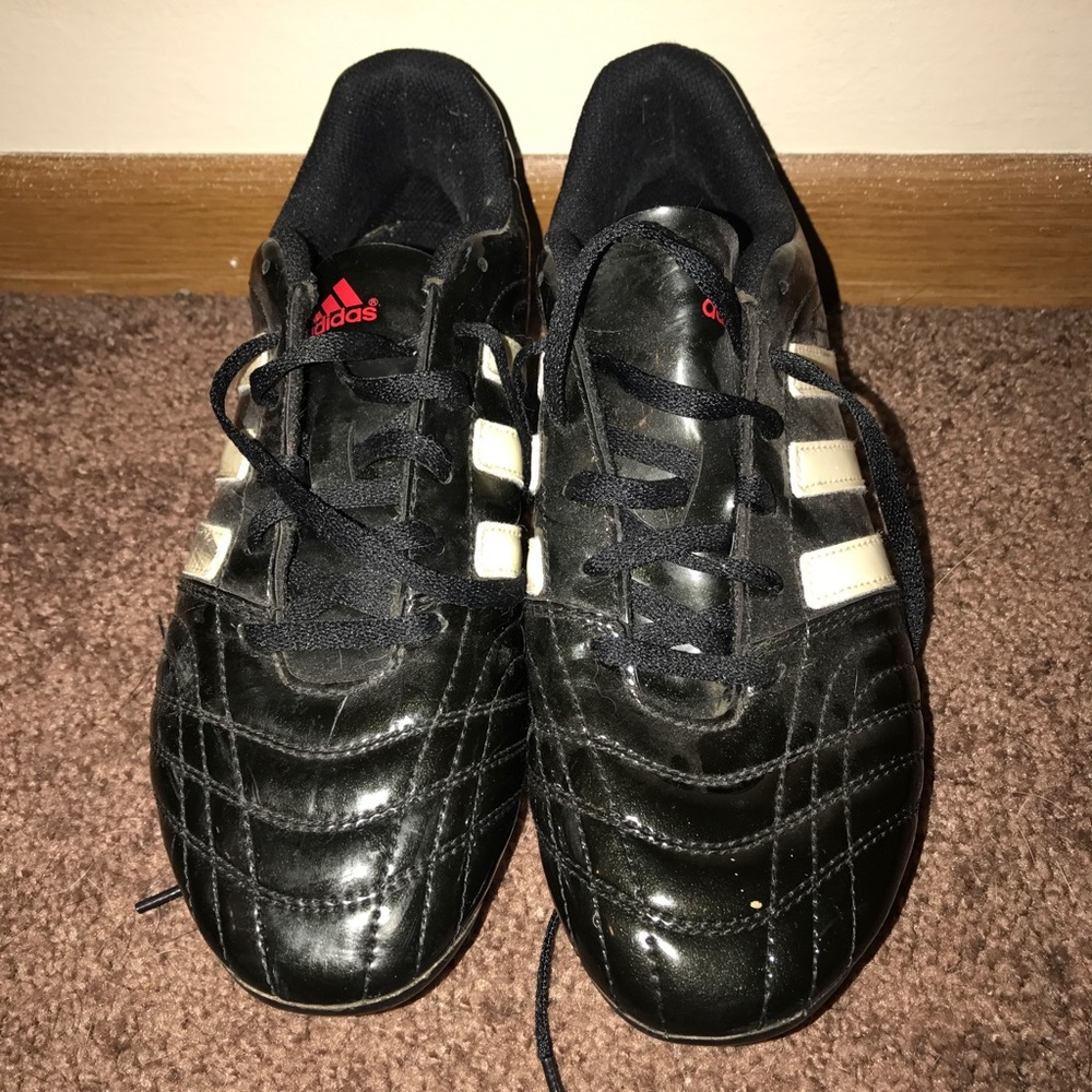 🔥 Adidas Outdoor Soccer Cleats 🔥