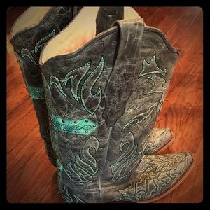 Corral women's size 10 boots.