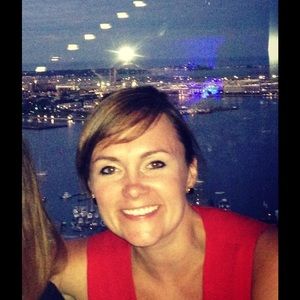 Meet your Posher, Elizabeth