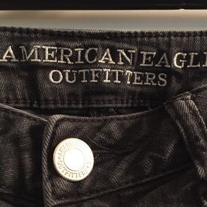 American Eagle!  Skinny jeans like new  sz 4 Short