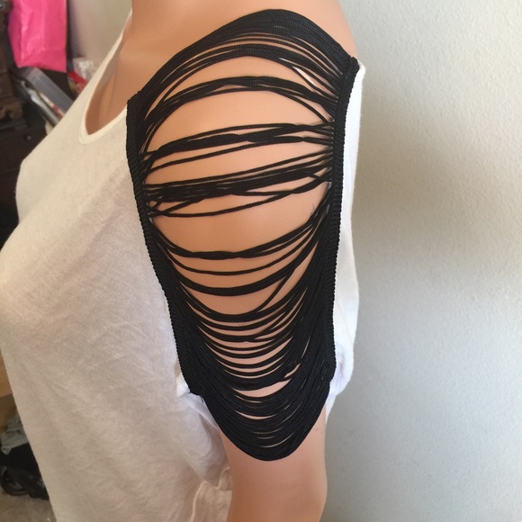 😘😘SOLD🤣🤣One Clothing Top - Picture 3 of 6