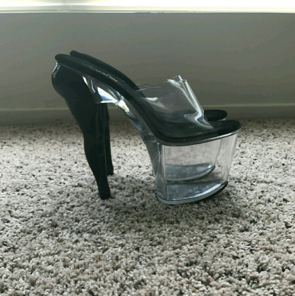 Pleaser Women's Platform