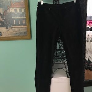 Black soft velvety pant/leggings in black