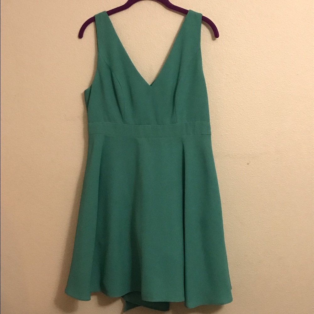 Bow-detail dress