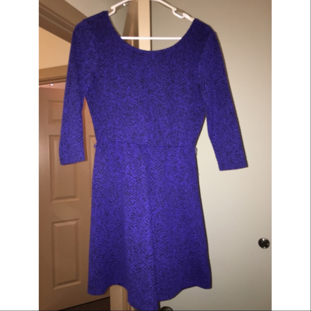 Open back, blue patterned dress