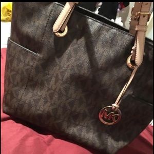 Selling purse