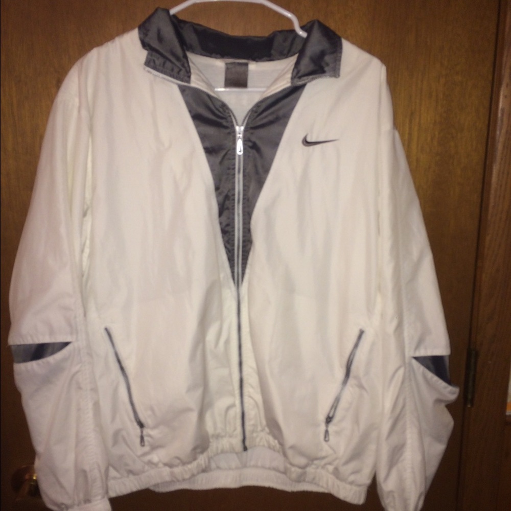 nike vintage windbreaker