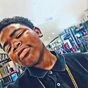 Meet your Posher, Darius