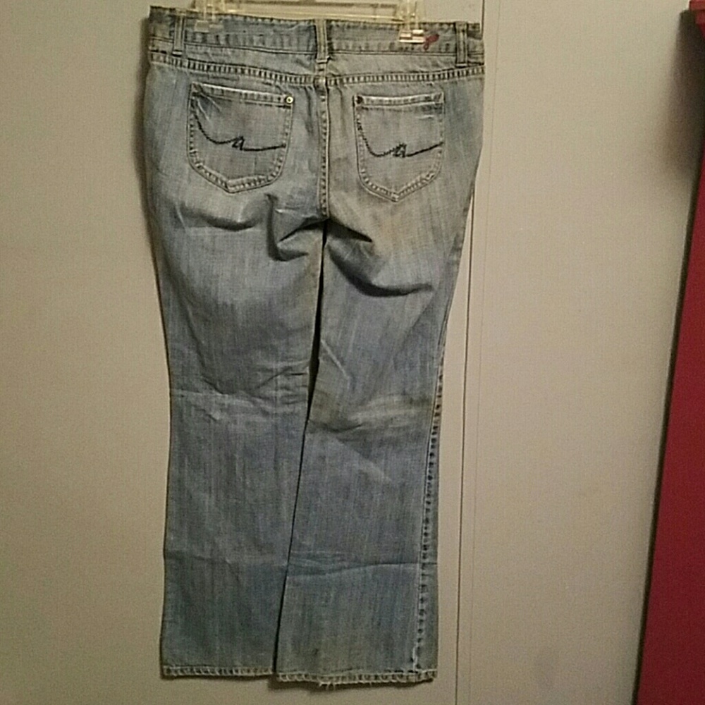 Jeans - Picture 3 of 3