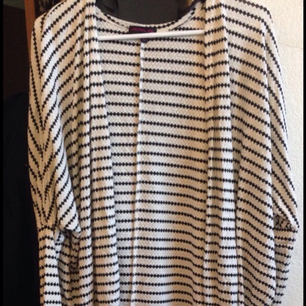 Black and cream loose sweater
