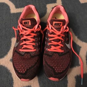 Nike Zoom Structure 18. Size 7