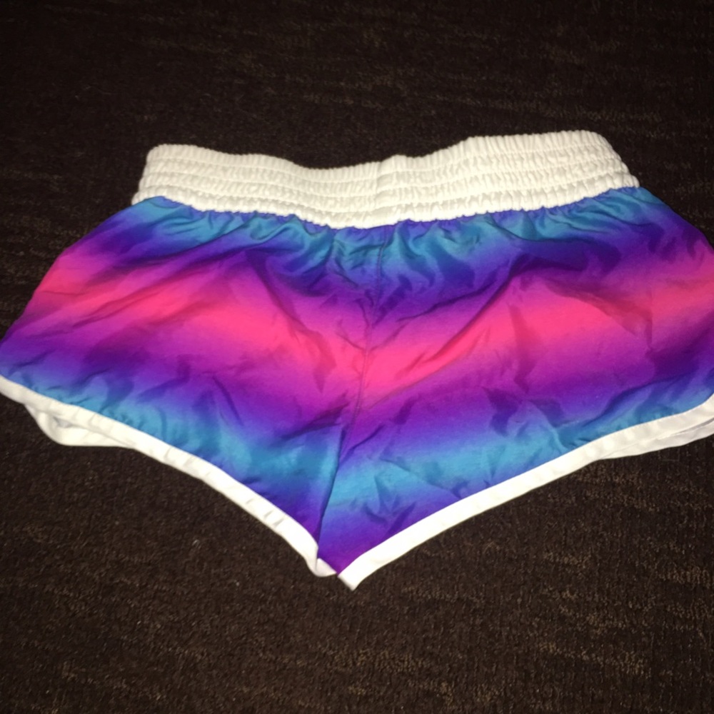 Shorts - Picture 2 of 3