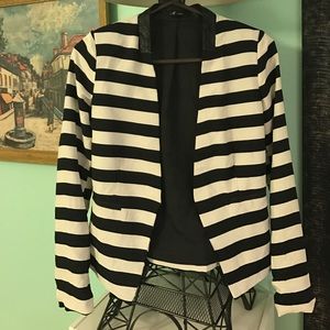 Black and white stripped blazer