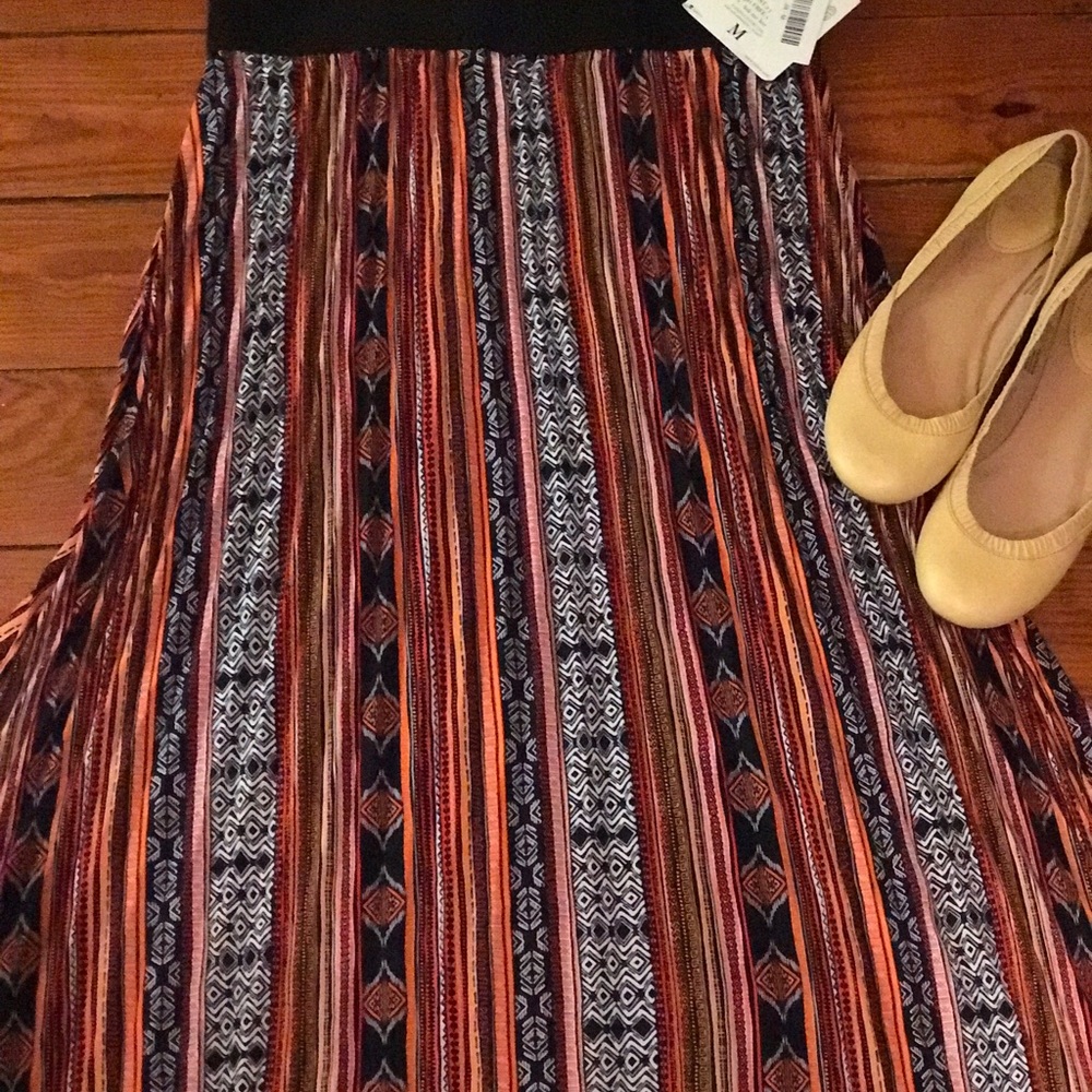 LuLaRoe Jill skirt