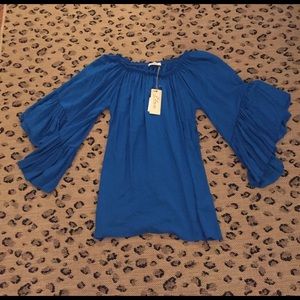 NWT On or Off Shoulder Boho Top