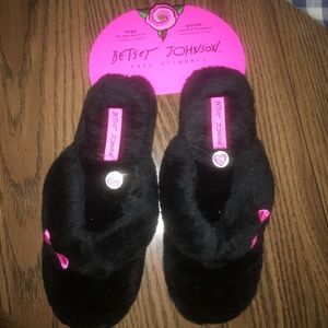 Betsy Johnson slippers