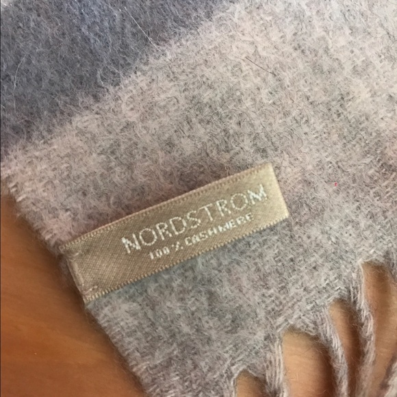 Color Block Cashmere Scarf - Picture 3 of 3