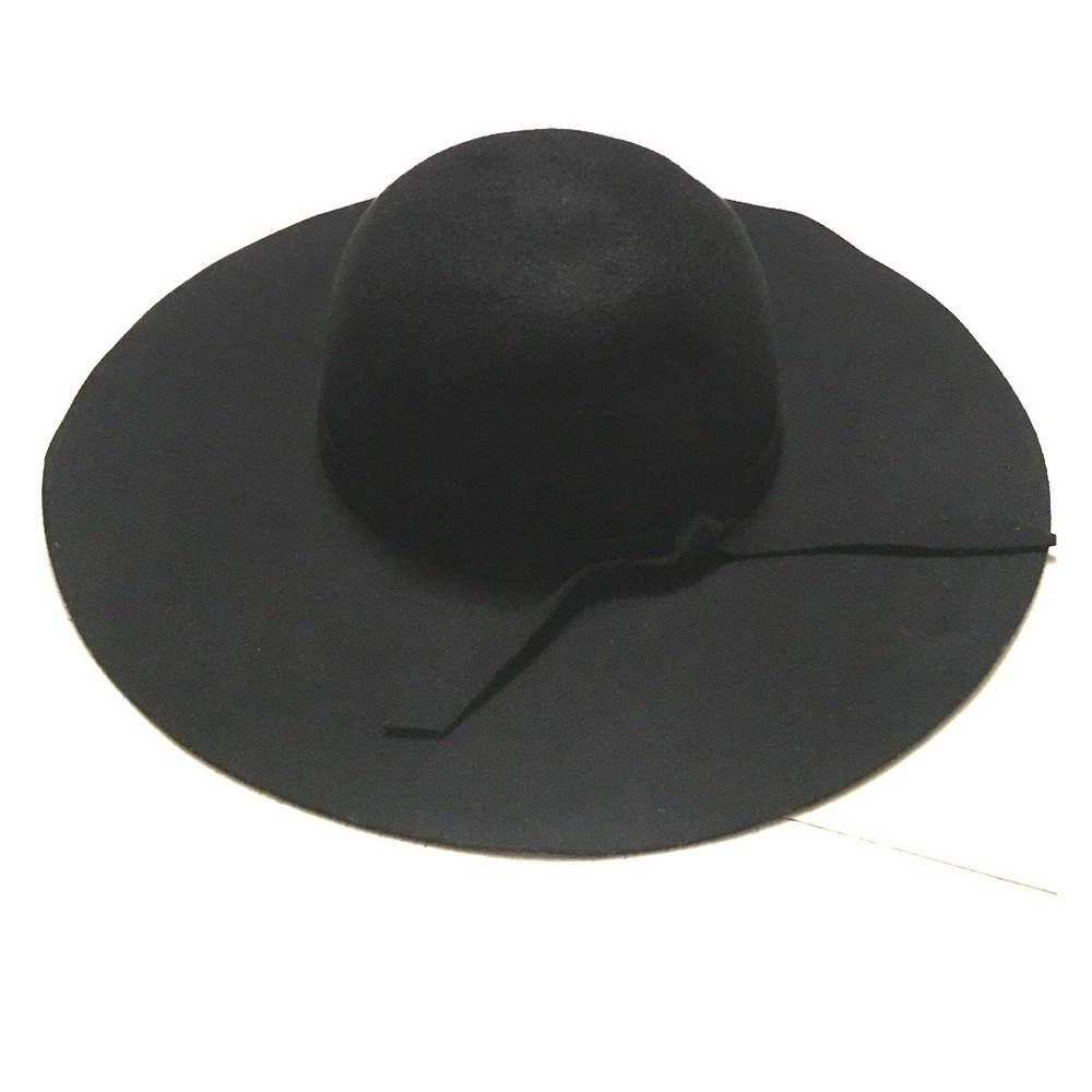 Wide-brim felt floppy hat