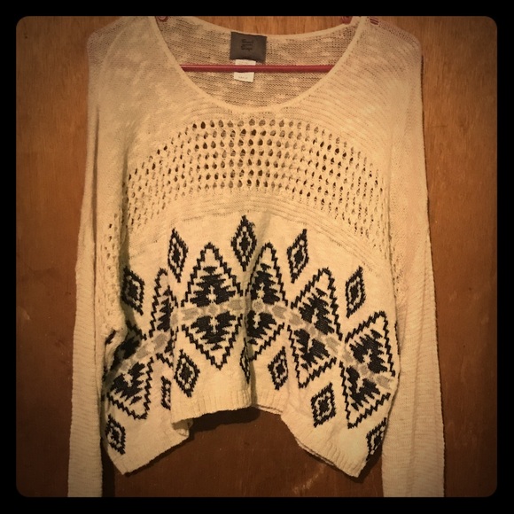 Crop top over size sweater - Picture 1 of 3