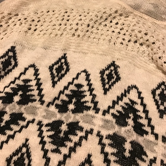 Crop top over size sweater - Picture 2 of 3