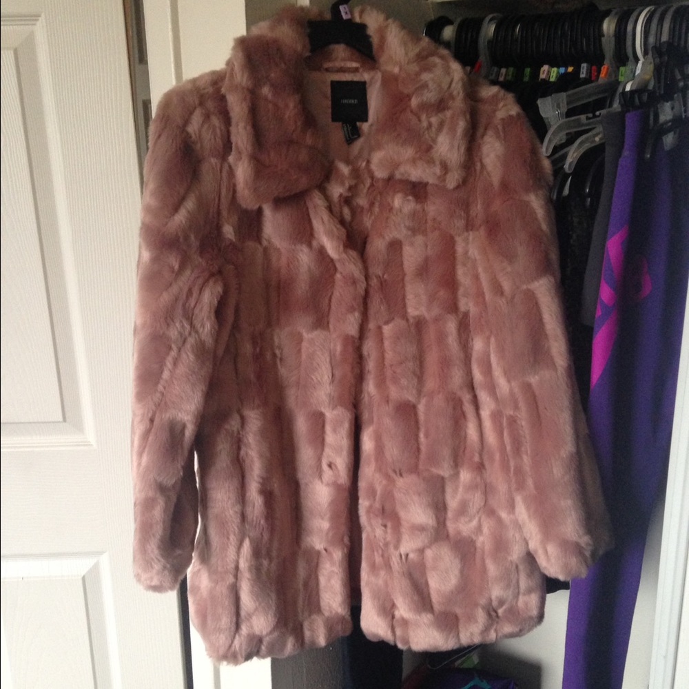Forever 21 rose colored faux fur coat
