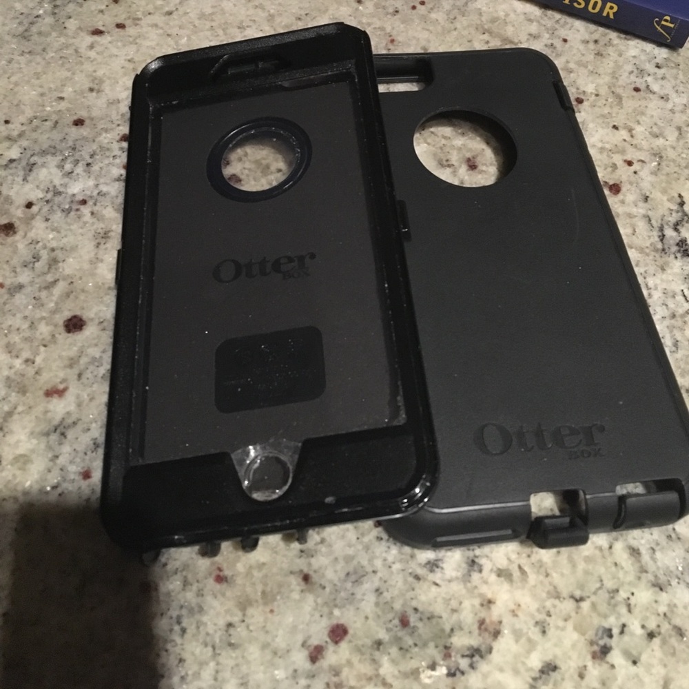 Black Otterbox iPhone 6S Plus case. All pieces