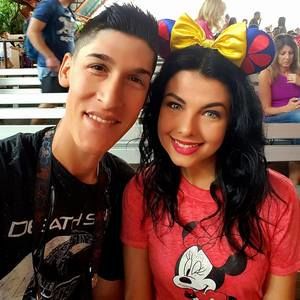 Meet your Posher, Julia