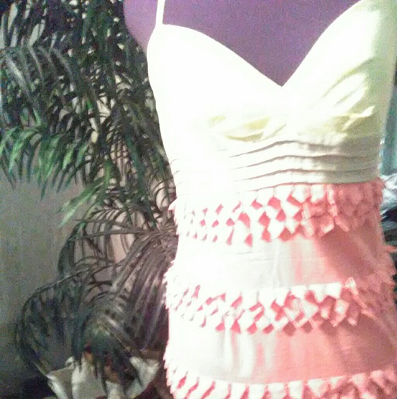 Summer Dress with adjustable Spaghetti straps. - Picture 5 of 5