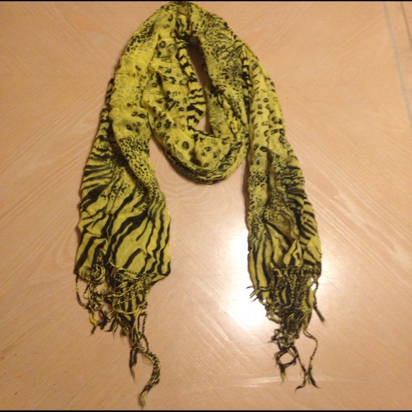 Yellow and Black Animal Print Scarf - Picture 3 of 4