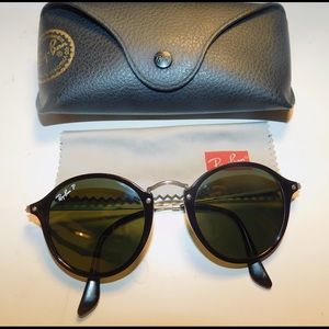 Polarized Round Fleck Raybans (authentic)