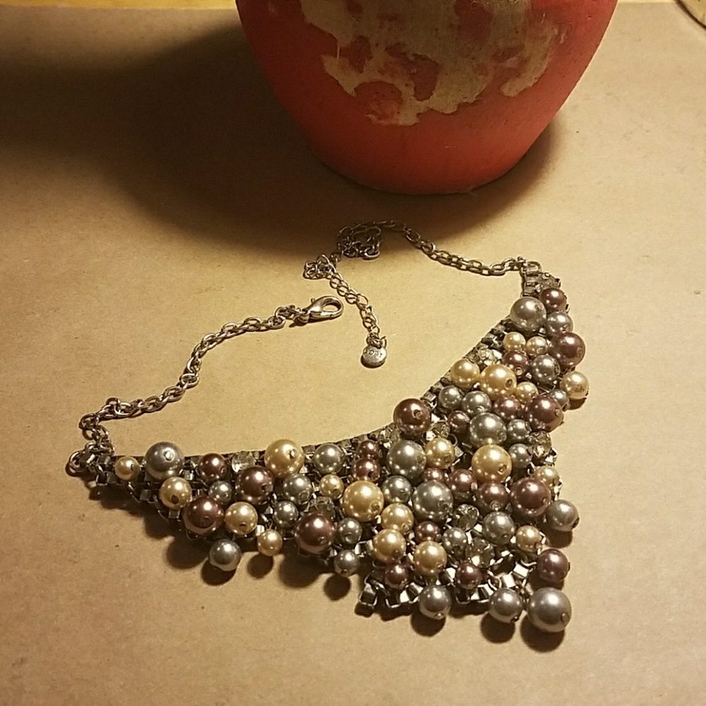 Ann Taylor Loft necklace