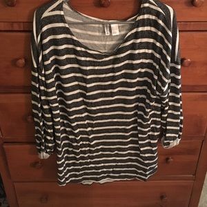 BNWOT H&M Sweater