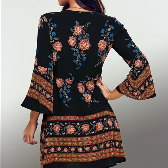 🚨only med left will not be restocked🚨 - Picture 2 of 4