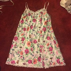 Victoria's Secret slip nightdress, M like new