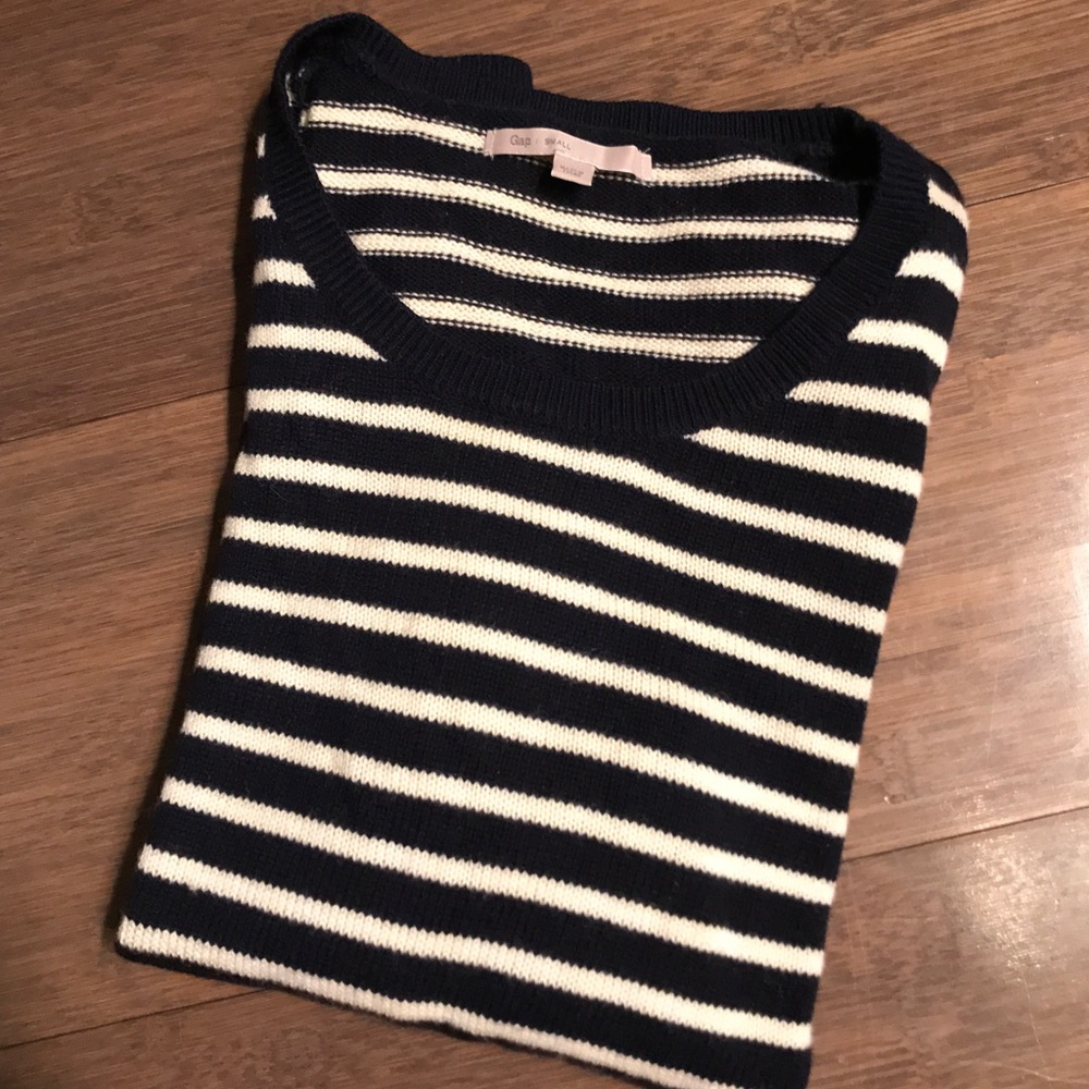Short Sleeve Sweater