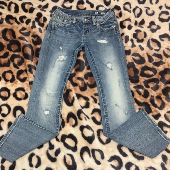 🚫SOLD🚫Miss Me distressed boot cut jeans 🐴 - Picture 3 of 4