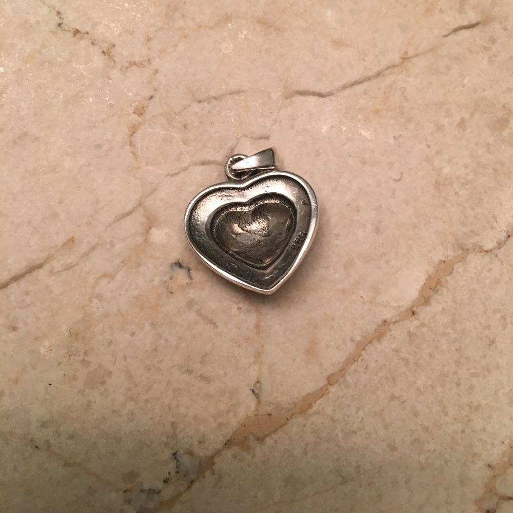Heart charm - Picture 2 of 2
