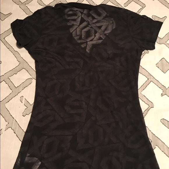 FOX V-neck Shirt - Picture 2 of 4