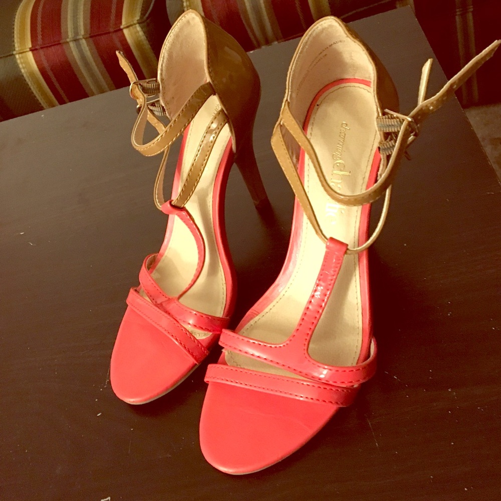 Size 7. Coral/brown high heels