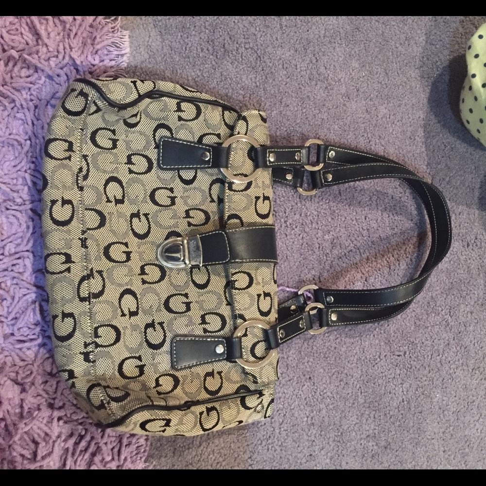 Guess purse