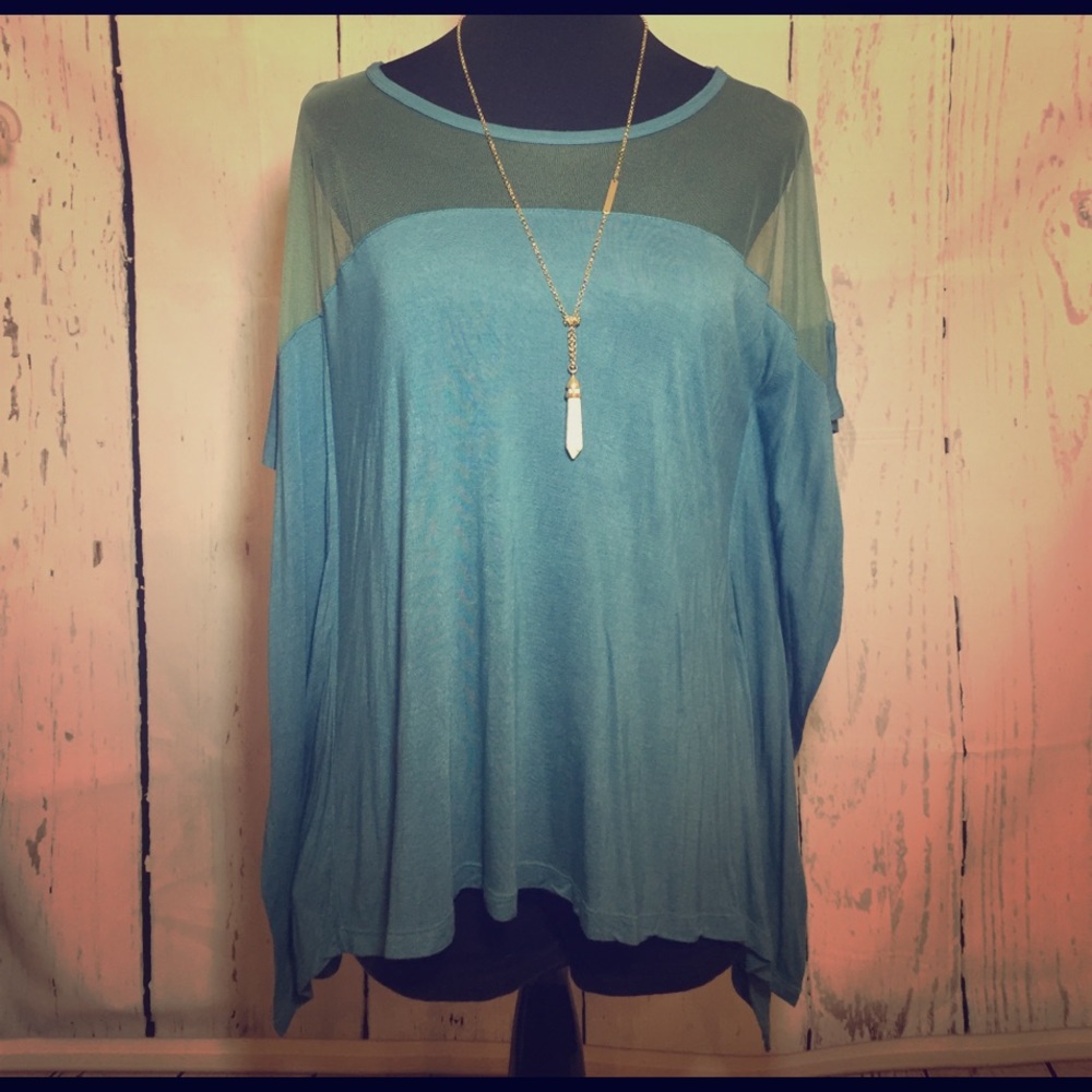 Teal Top with Mesh Accent🐳