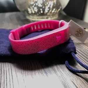 💕 NWT Tory Burch Fitbit Flex replacement band!!