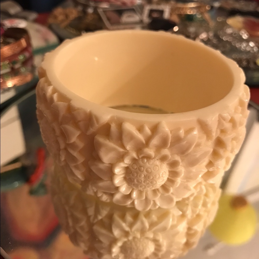 Oversized plastic sunflower bangle