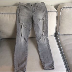 Gap true skinny size 26 petite