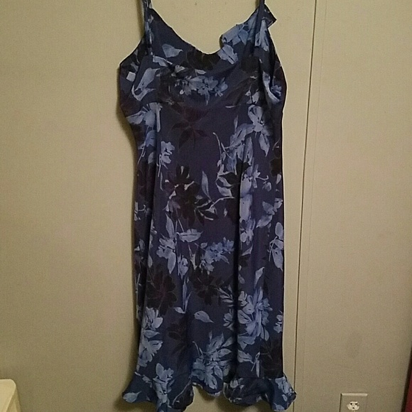Sundress - Picture 2 of 2